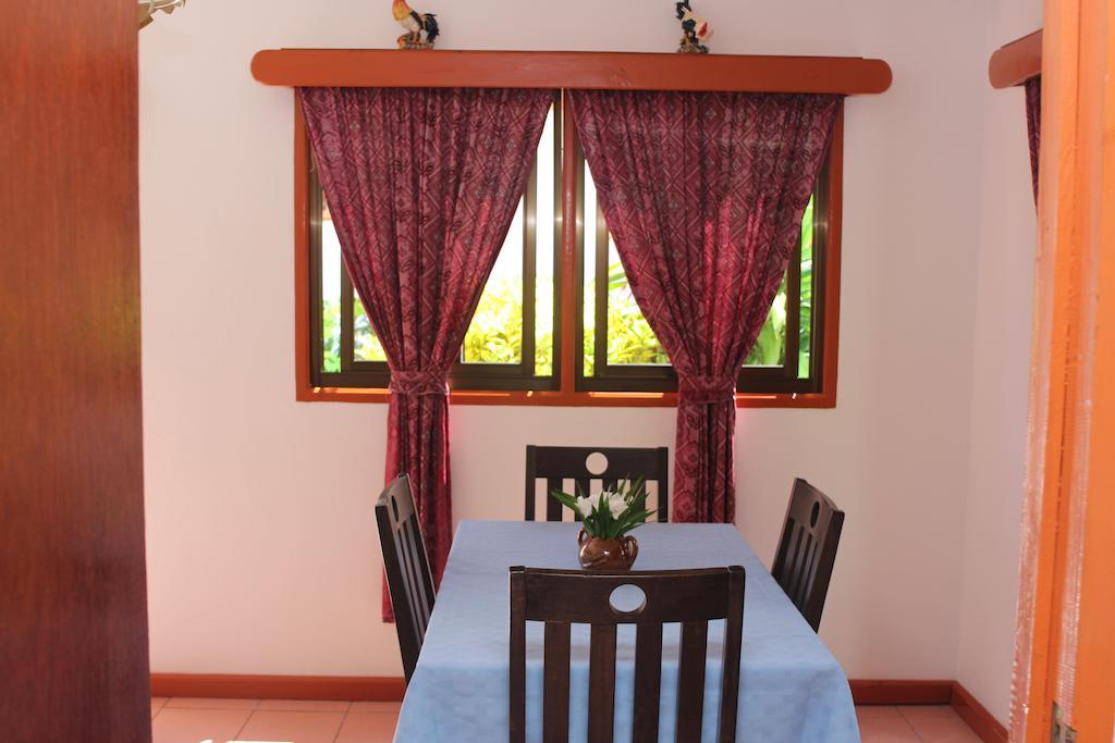 Veronic Self-Catering Guest House La Digue Rom bilde